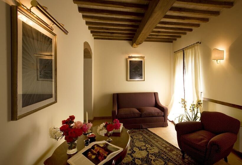 سوییت جونیور, Villa Il Castagno Wine & Resort