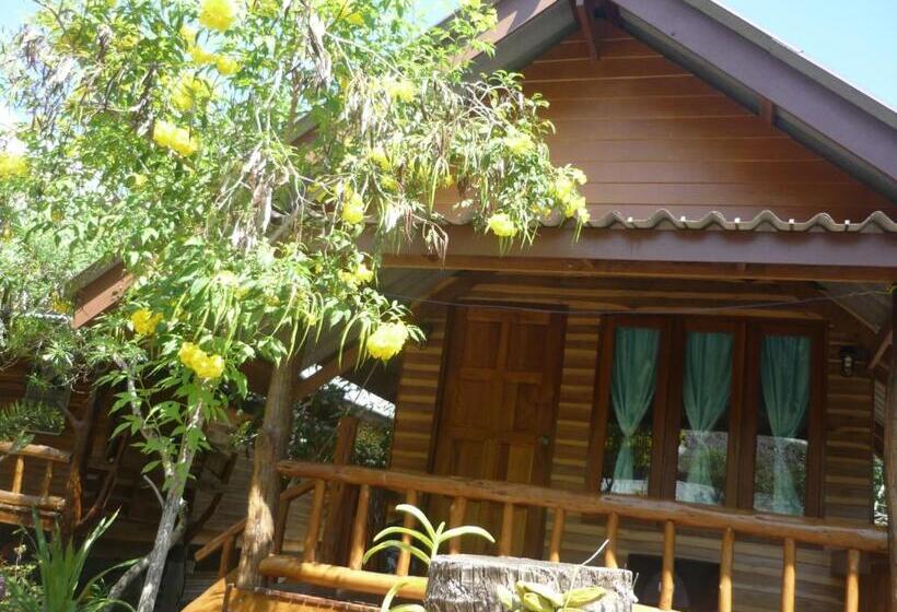 بانگلوی استاندارد, Pasai Beach Lodge