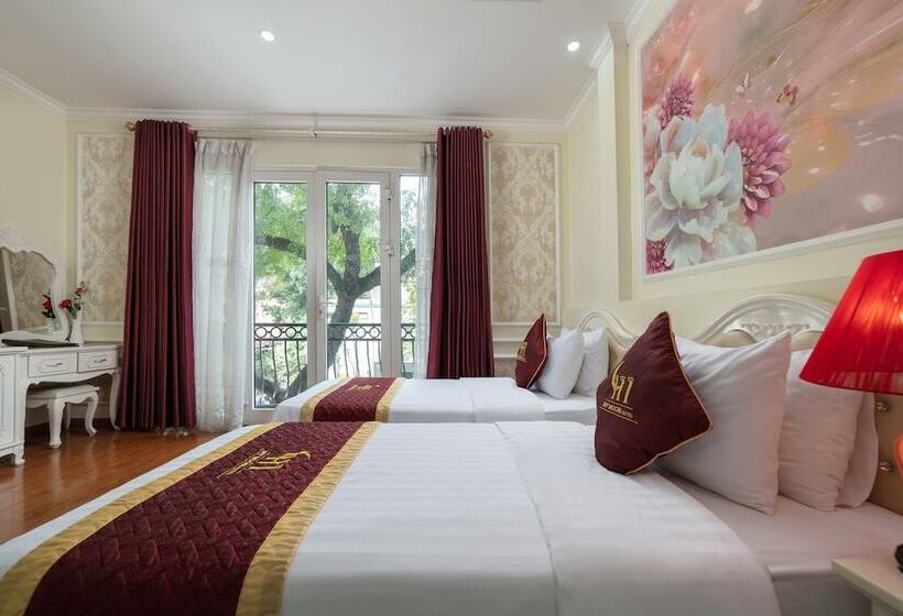 سوییت جونیور با بالکن, My Moon Hotel Hanoi