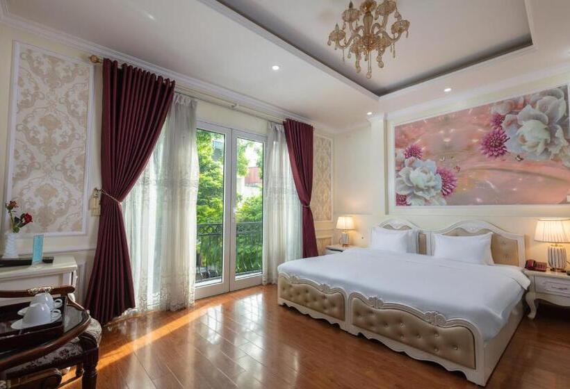 سوییت جونیور با بالکن, My Moon Hotel Hanoi