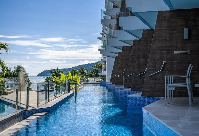 سوییت, The Beachfront Hotel Phuket