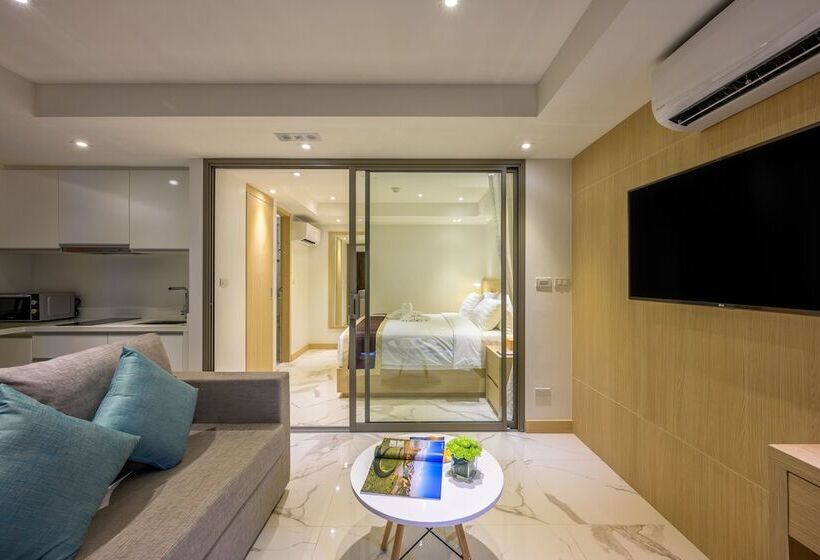 سوییت, The Beachfront Hotel Phuket