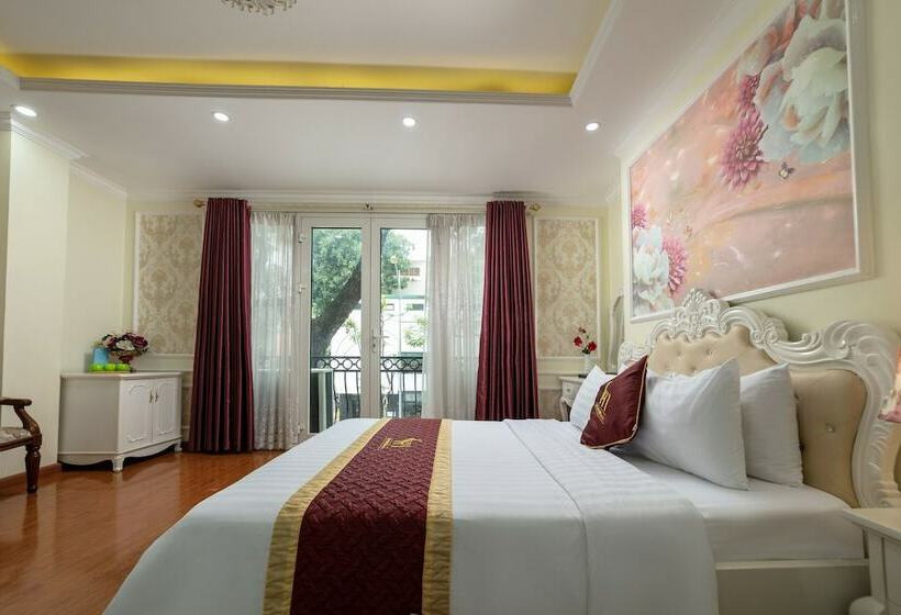 سوییت جونیور با بالکن, My Moon Hotel Hanoi