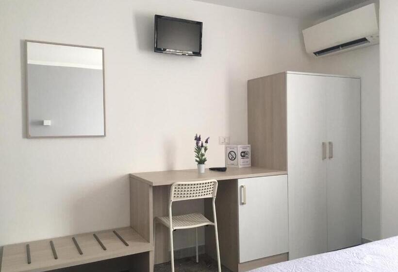 Номер Стандарт Трехместный, Piccolo Hotel Lamezia