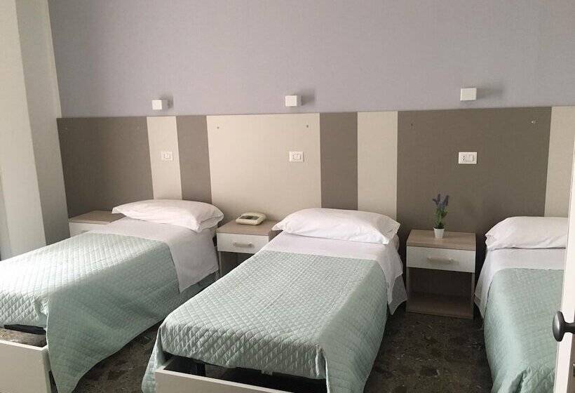 Номер Стандарт Трехместный, Piccolo Hotel Lamezia