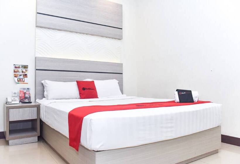 Номер Economy, Reddoorz Plus Near Makassar Town Square