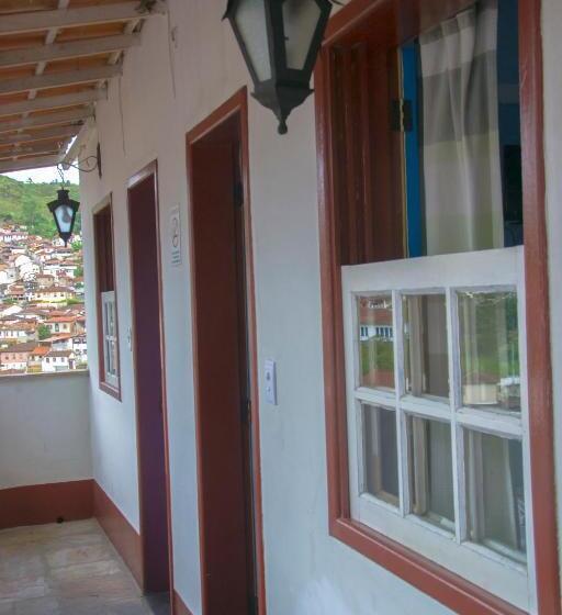 스탠다드 트리플 룸, Pousada Ouro Preto