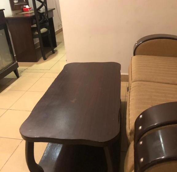 اتاق لوکس با تخت بزرگ, Grand Inn