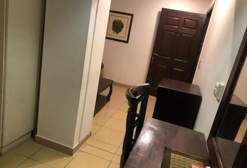 اتاق لوکس با تخت بزرگ, Grand Inn