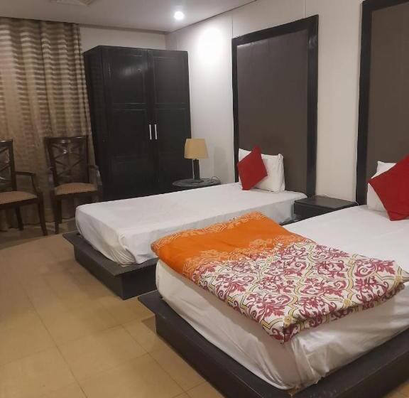 اتاق لوکس, Grand Inn