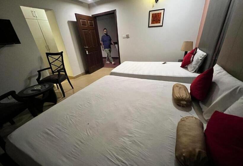 سوییت خانوادگی, Grand Inn