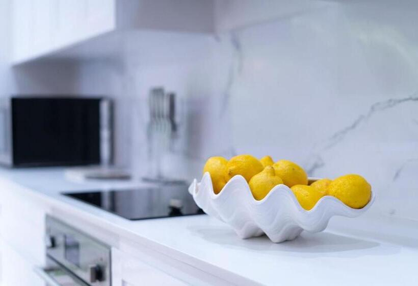آپارتمان 1 خوابه با چشم‌انداز باغ, Mullins Grove Luxury Apartments