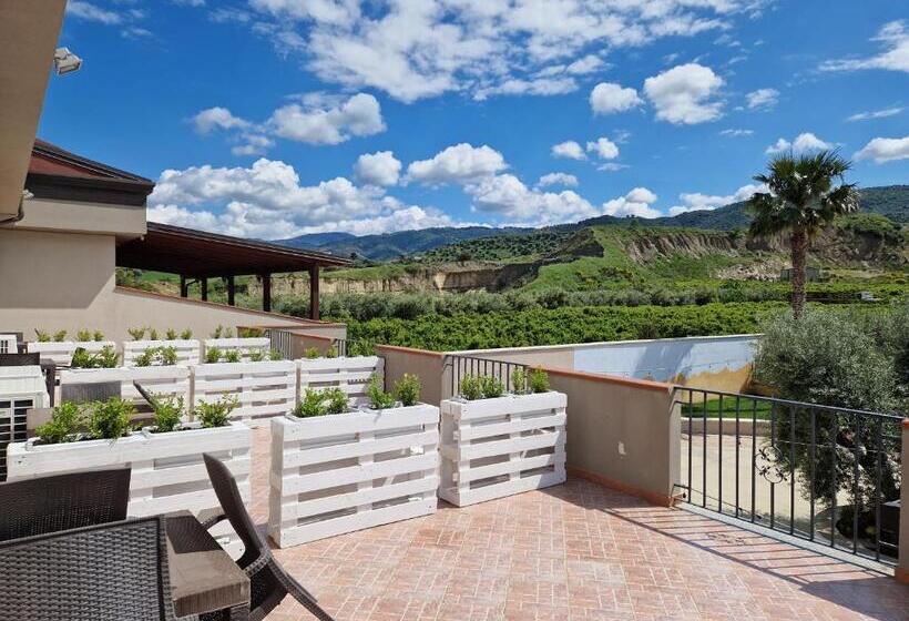 اتاق استاندارد چهار تخته, Casale Marcalia  Bed & Breakfast
