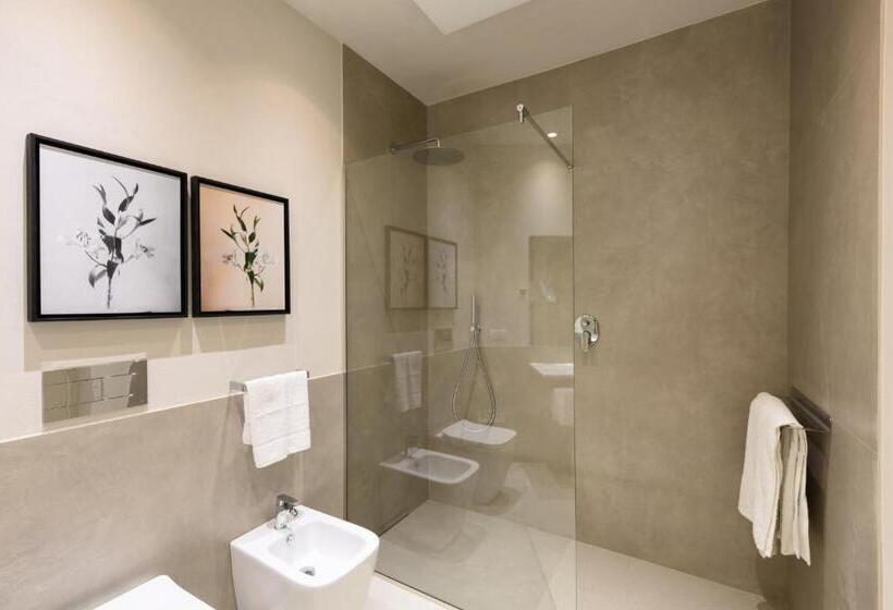Люкс Повышенной Комфортности, Palazzo Vasarri   Luxury Design Suites