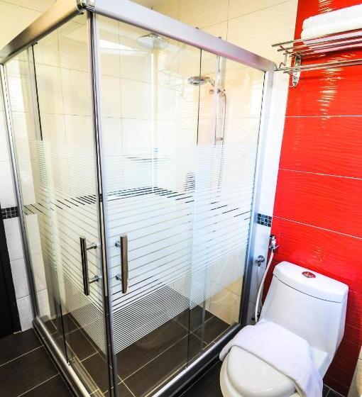 Люкс, K Garden Hotel Parit Buntar