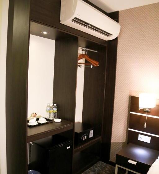 חדר משפחתי, K Garden Hotel Parit Buntar