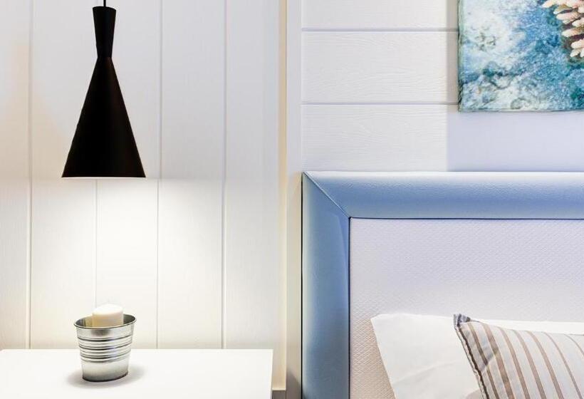 اتاق لوکس با چشم‌انداز دریا, Mangia S Pollina Resort