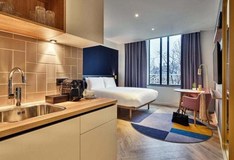 스탠다드 스튜디오 (전망), Staybridge Suites The Hague   Parliament, An Ihg