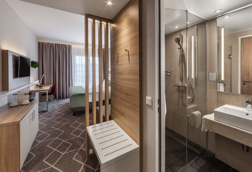 اتاق استاندارد با تخت دوبل, Holiday Inn Munich   City East, An Ihg