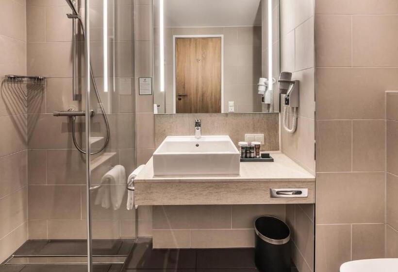 اتاق استاندارد با تخت دوبل, Holiday Inn Munich   City East, An Ihg