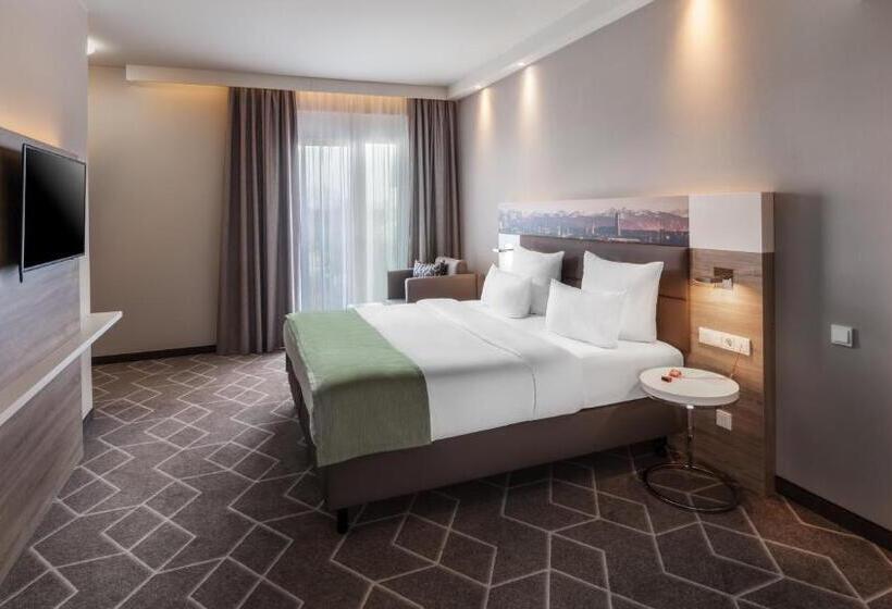 اتاق استاندارد با تخت دو نفره بزرگ برای معلولان, Holiday Inn Munich   City East, An Ihg