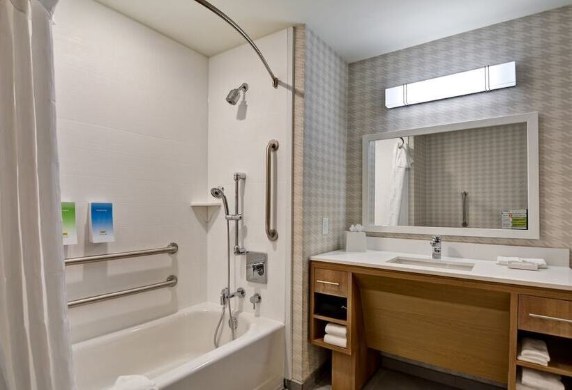 Люкс Адаптированный для Инвалидов, Home2 Suites By Hilton Daytona Beach Speedway