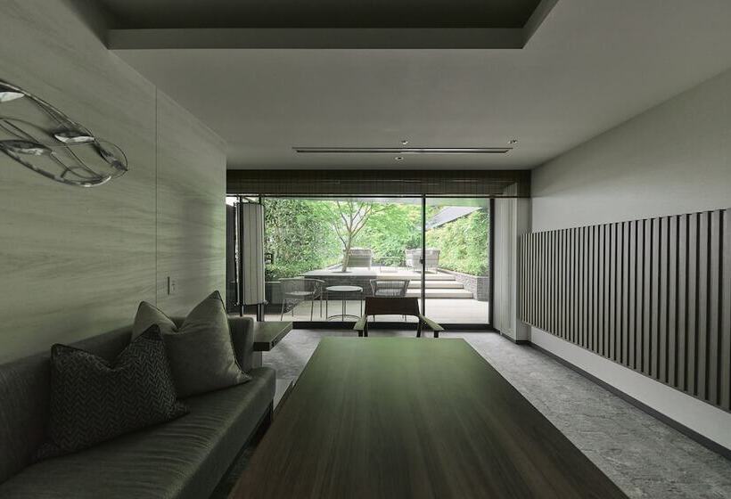 جناح, The Thousand Kyoto