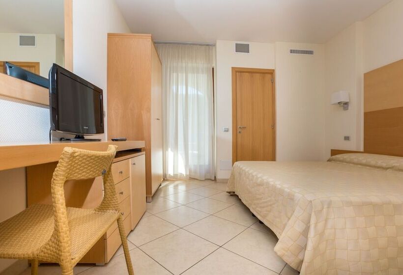 Номер Комфорт, Gusmay Resort   Hotel Cala Del Turco