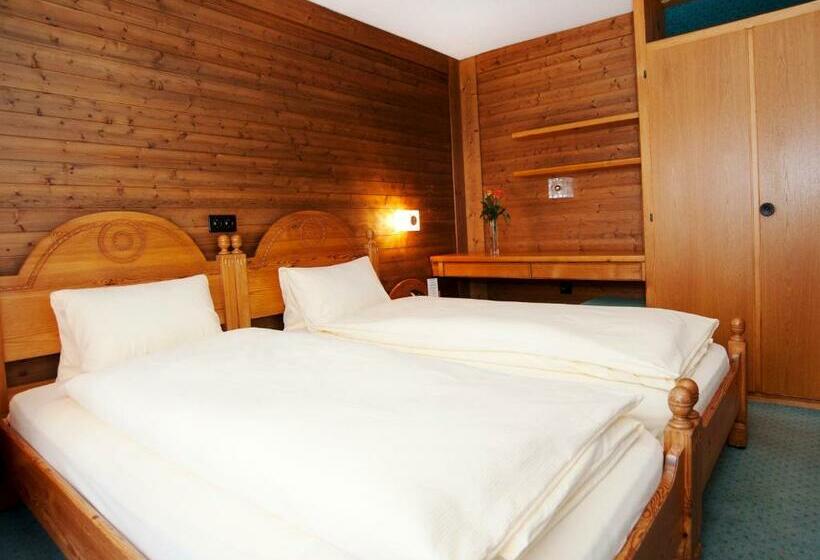 اتاق استاندارد, Ambiente Guesthouse