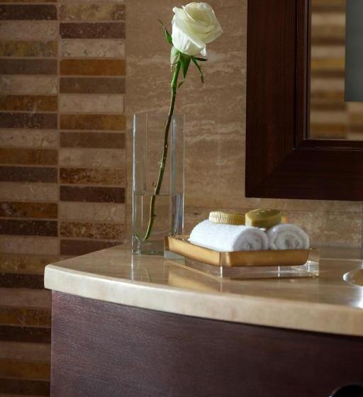 اتاق لوکس با چشم‌انداز, Rixos Borovoe