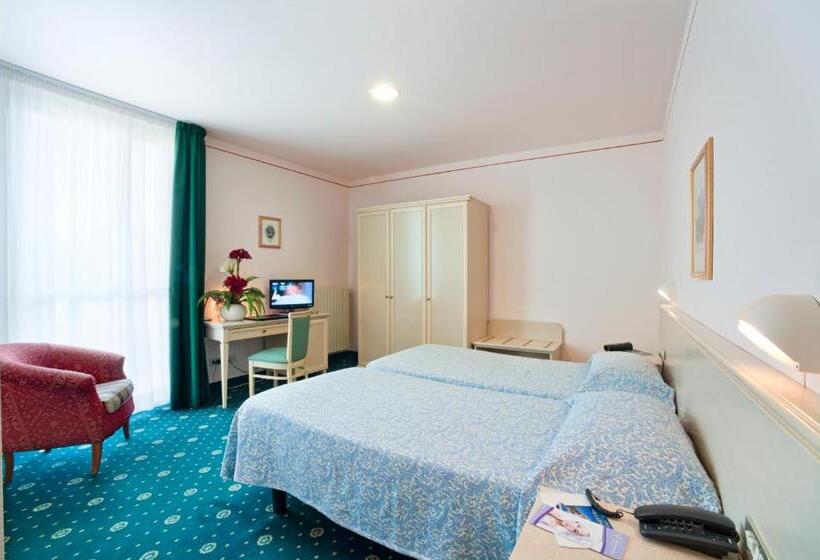 اتاق استاندارد, Terme Villa Pace