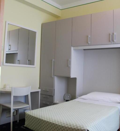 اتاق استاندارد یک نفره, Terme Villa Pace