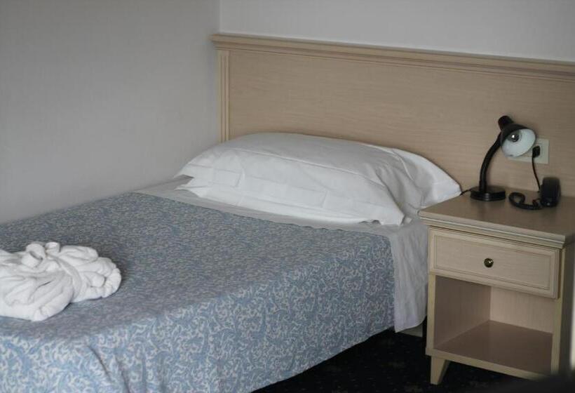 اتاق اکونومی یک تخته, Terme Villa Pace