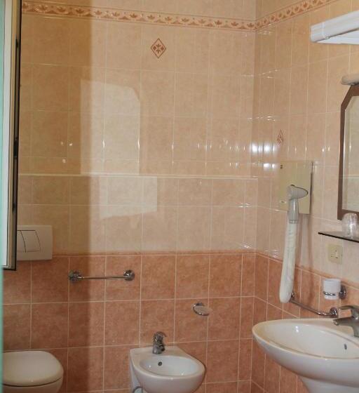 اتاق اکونومی یک تخته, Terme Villa Pace