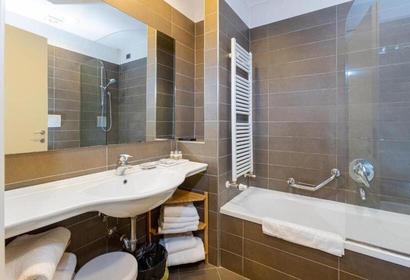 Apartamento 2 Dormitorios, Residence De La Gare