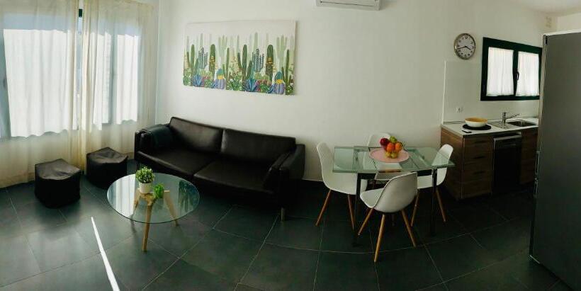 Apartamento 2 Dormitórios, Apartamentos Zalabar