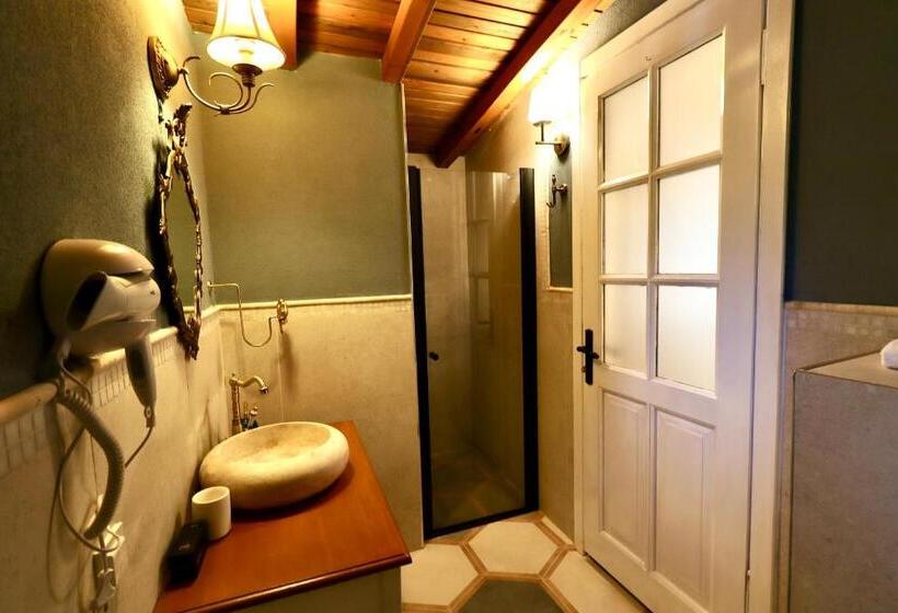 اتاق استاندارد با چشمانداز استخر, Kemerbag 29   Adults Only