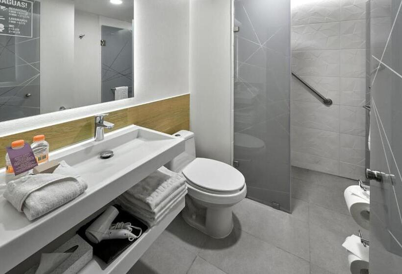 オーシャンビュースーペリアールーム, City Express Plus By Marriott Ensenada