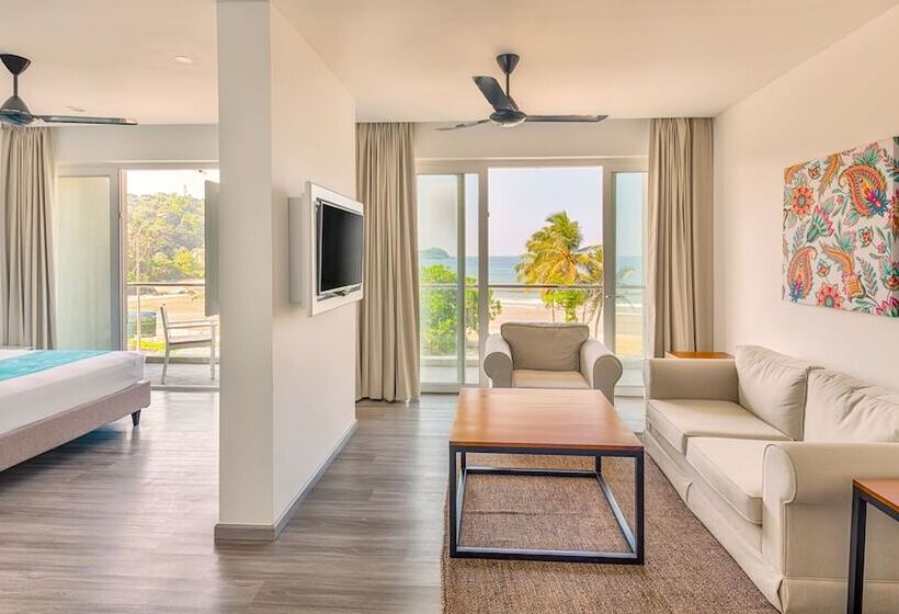 Люкс Повышенной Комфортности, Blue Beach Galle
