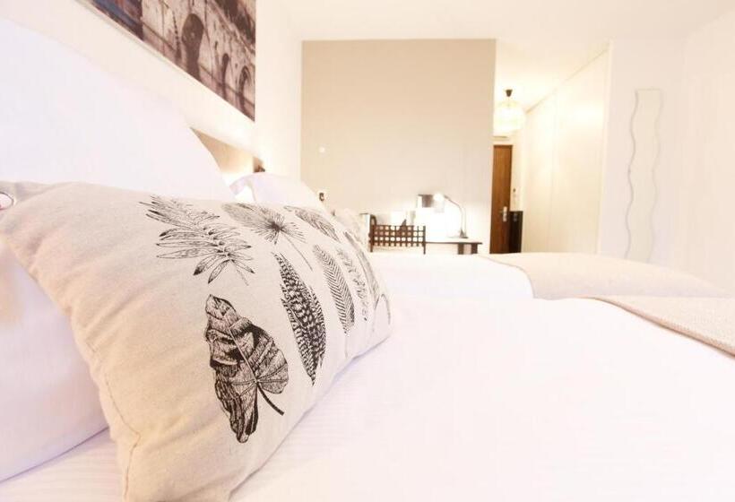 Quarto Clássico Cama King, Sure Hotel By Best Western Beziers Le Monestie