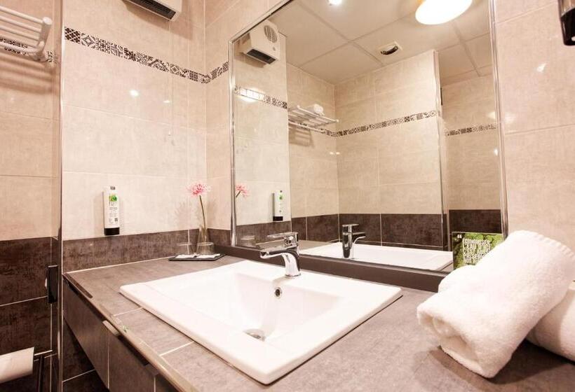 Номер Superior Кровать Кинг, Sure Hotel By Best Western Beziers Le Monestie