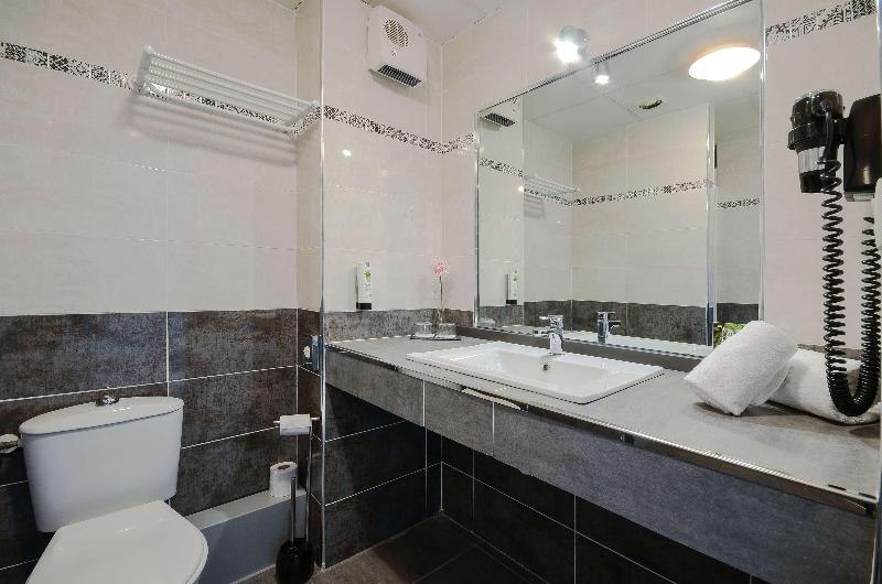 Quarto Clássico Cama King, Sure Hotel By Best Western Beziers Le Monestie