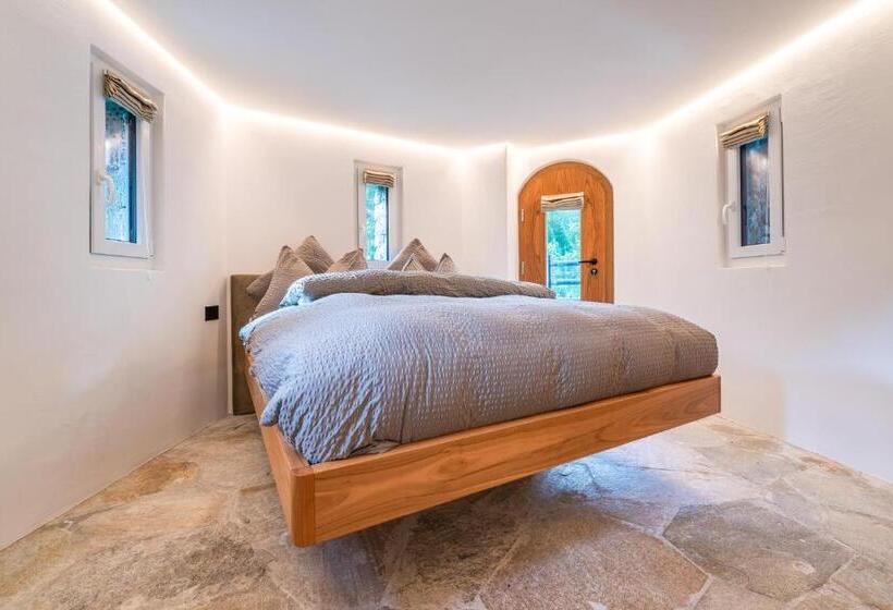 سوییت, Boutique Hotel La Gorge