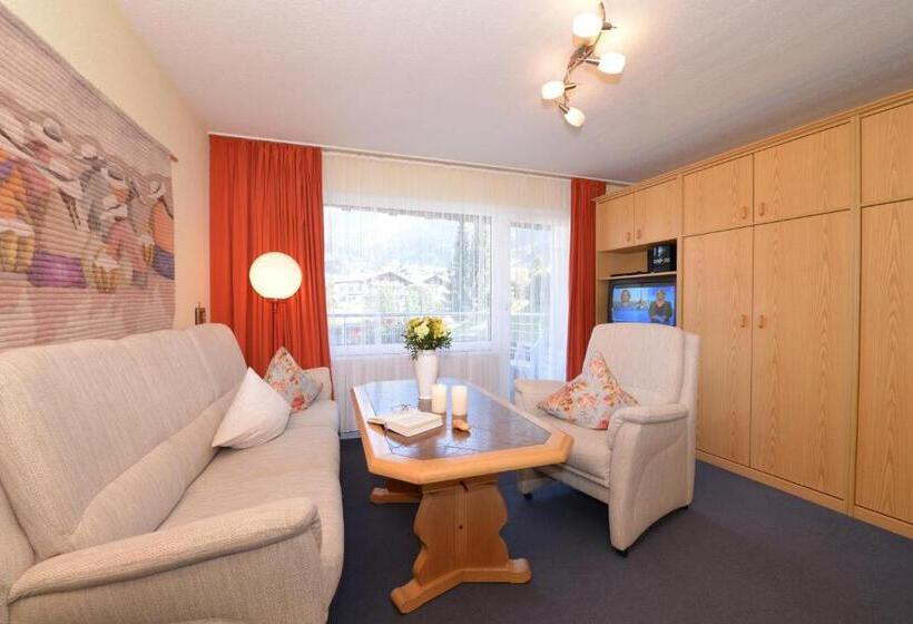 Family flat with balcony, Familienhotel Kleinwalsertal