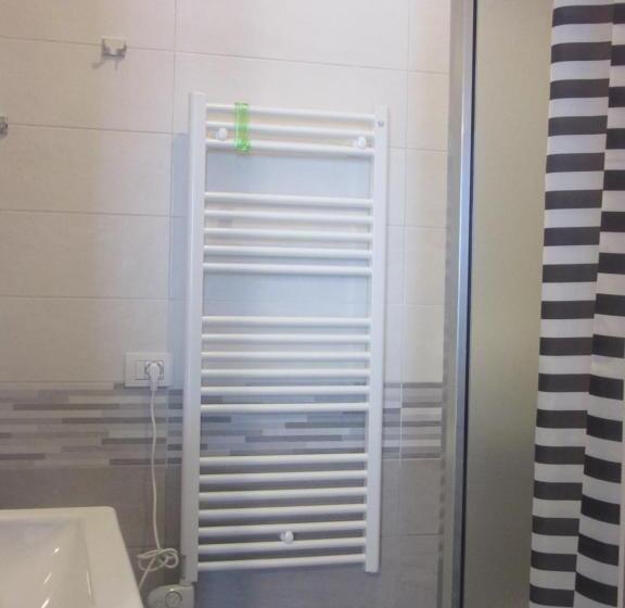 Quarto Estandar Interior, Il Borgo Di Campi