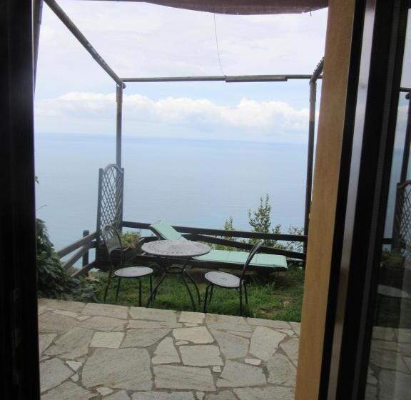 Quarto Estandar Interior, Il Borgo Di Campi