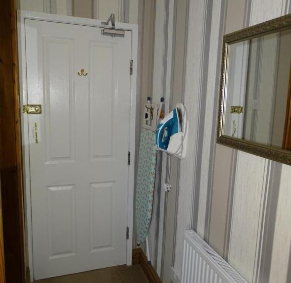 Номер Стандарт, Linden Lodge Guest House