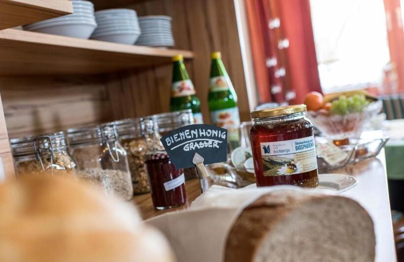 패밀리 아파트, Pension Appartements Kirchenwirt