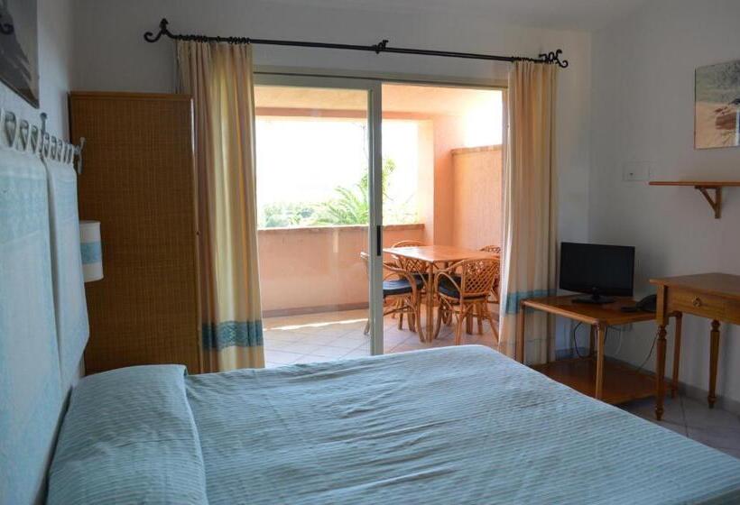 استودیوی استاندارد, Residence Fenicia