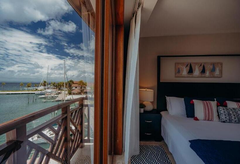 اتاق استاندارد با چشم‌انداز دریا, The Bannister Hotel & Yacht Club By Mint